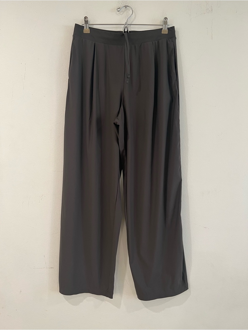 UNIQLO Relaxed Wide-Leg Pants L (mix gray green brown) women’s